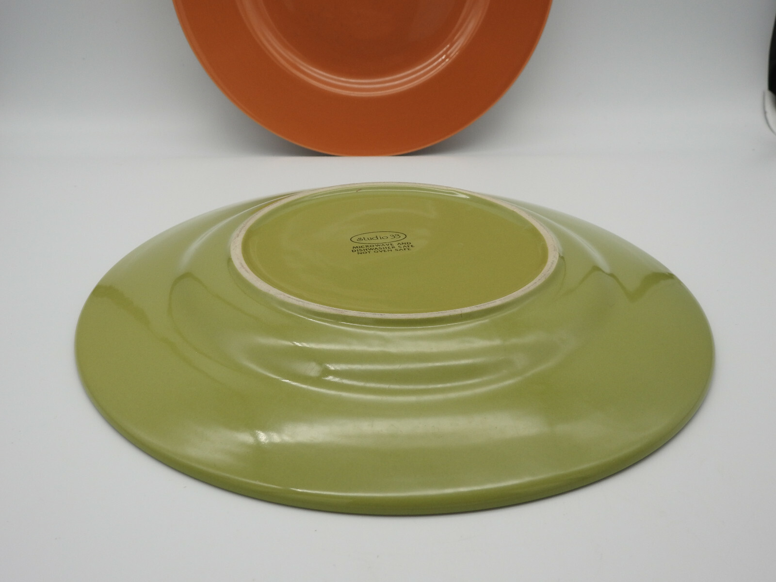 Studio 33 Pumpkin Orange & Avocado Greem 10.25