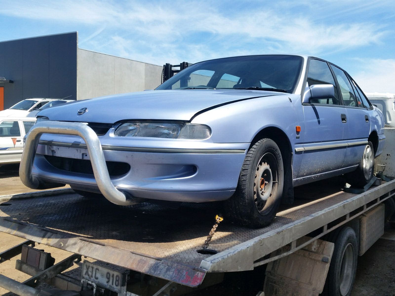 vf commodore nudge bar