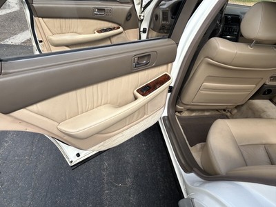 image 5 of interior