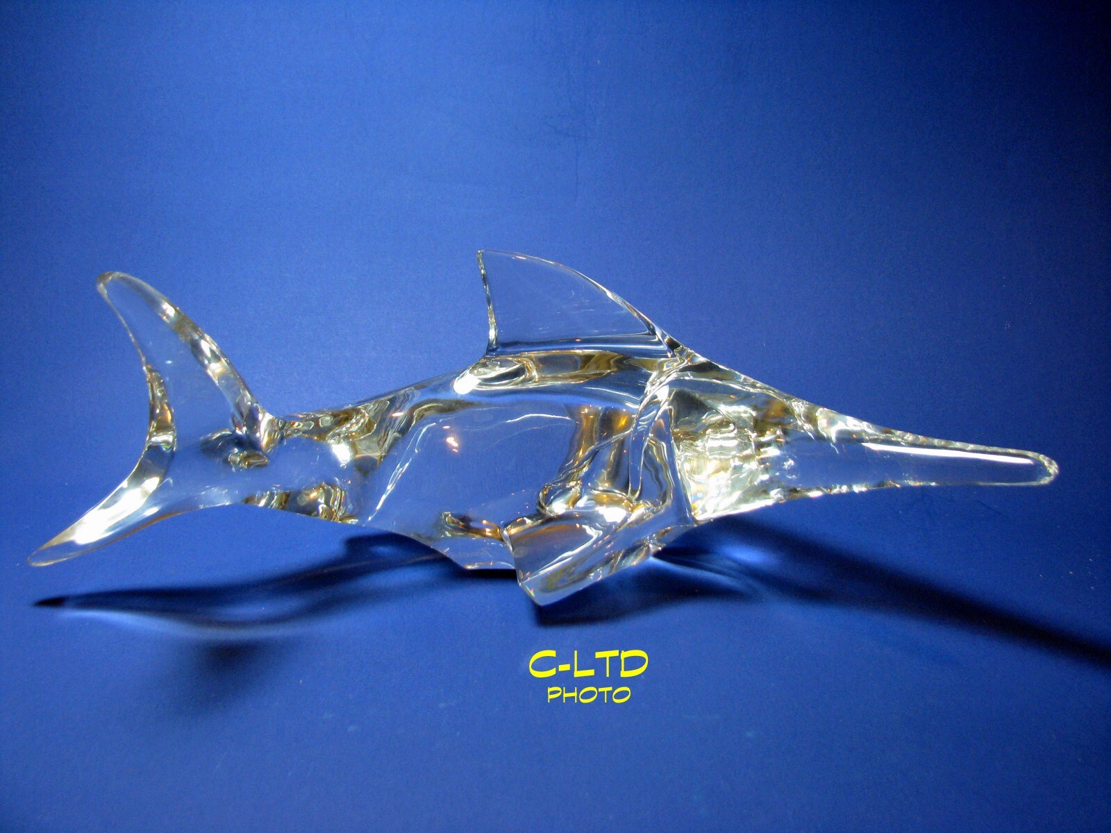BACCARAT Crystal : Magnificent SWORDFISH Figurine  Signed