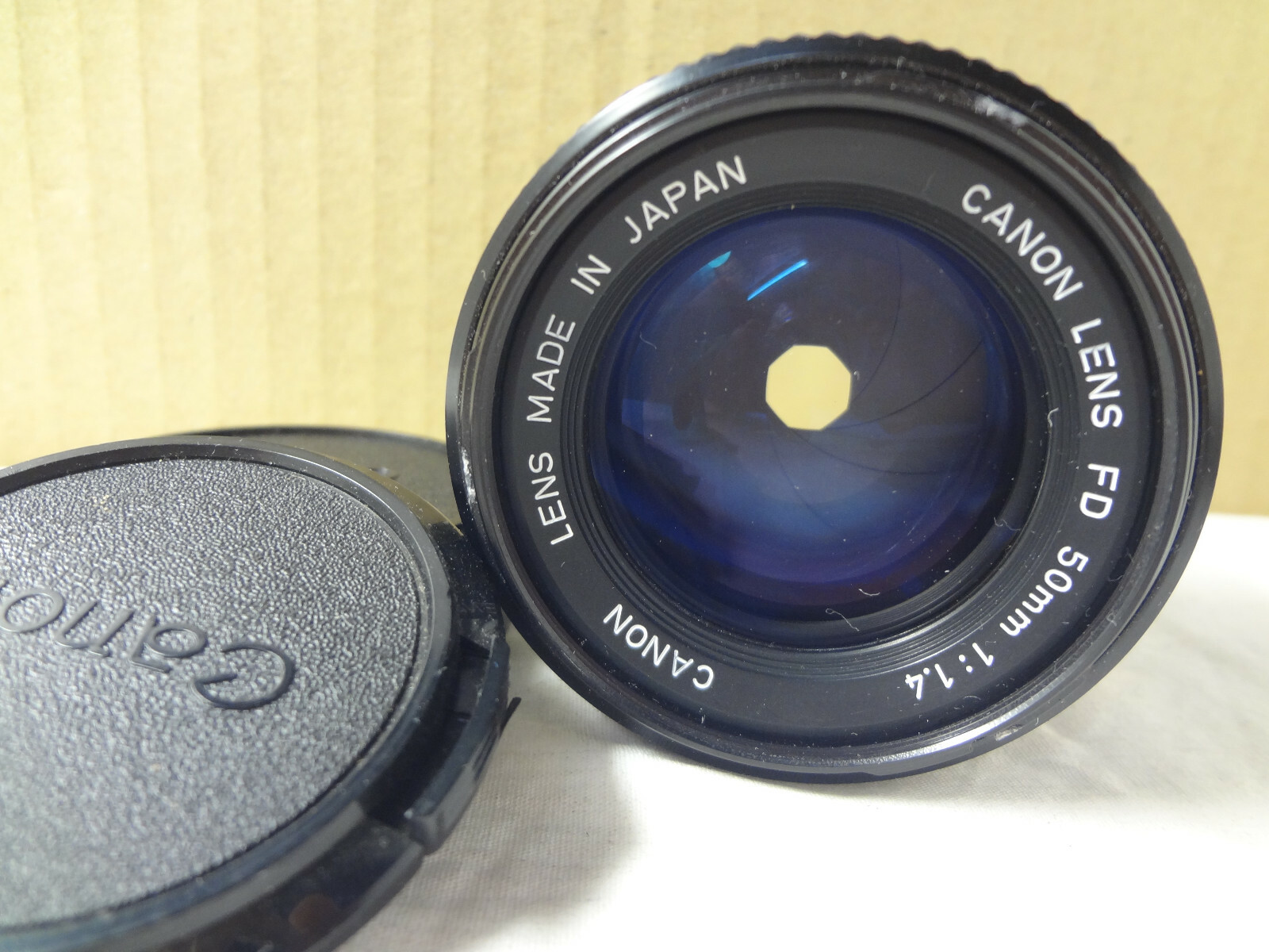 Canon FD 50mm/f1.4 lens with front&rear cap from Japan