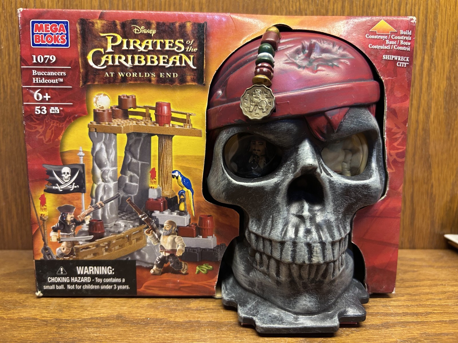 Mega Bloks Pirates of the Caribbean Skull Playset #1079 gray