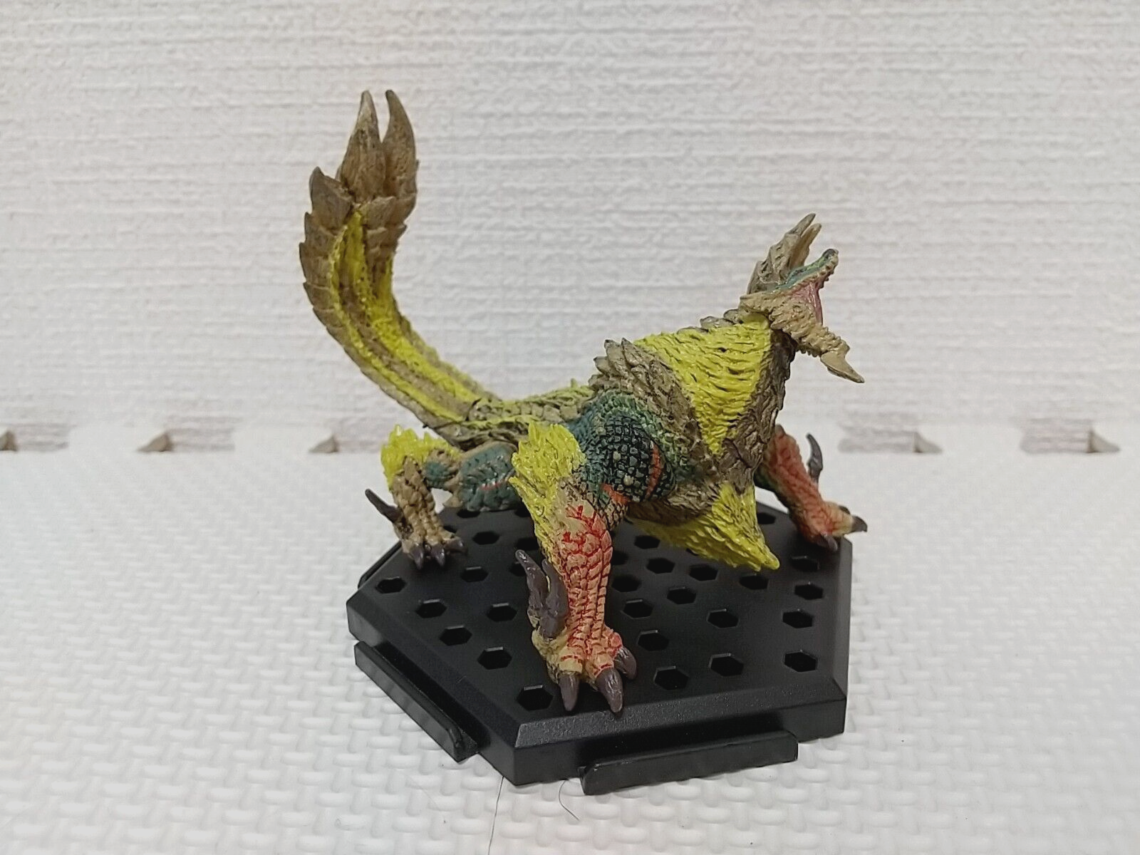CAPCOM Monster Hunter Zinogre フィギュア $_57.PNG?set_id=880000500F