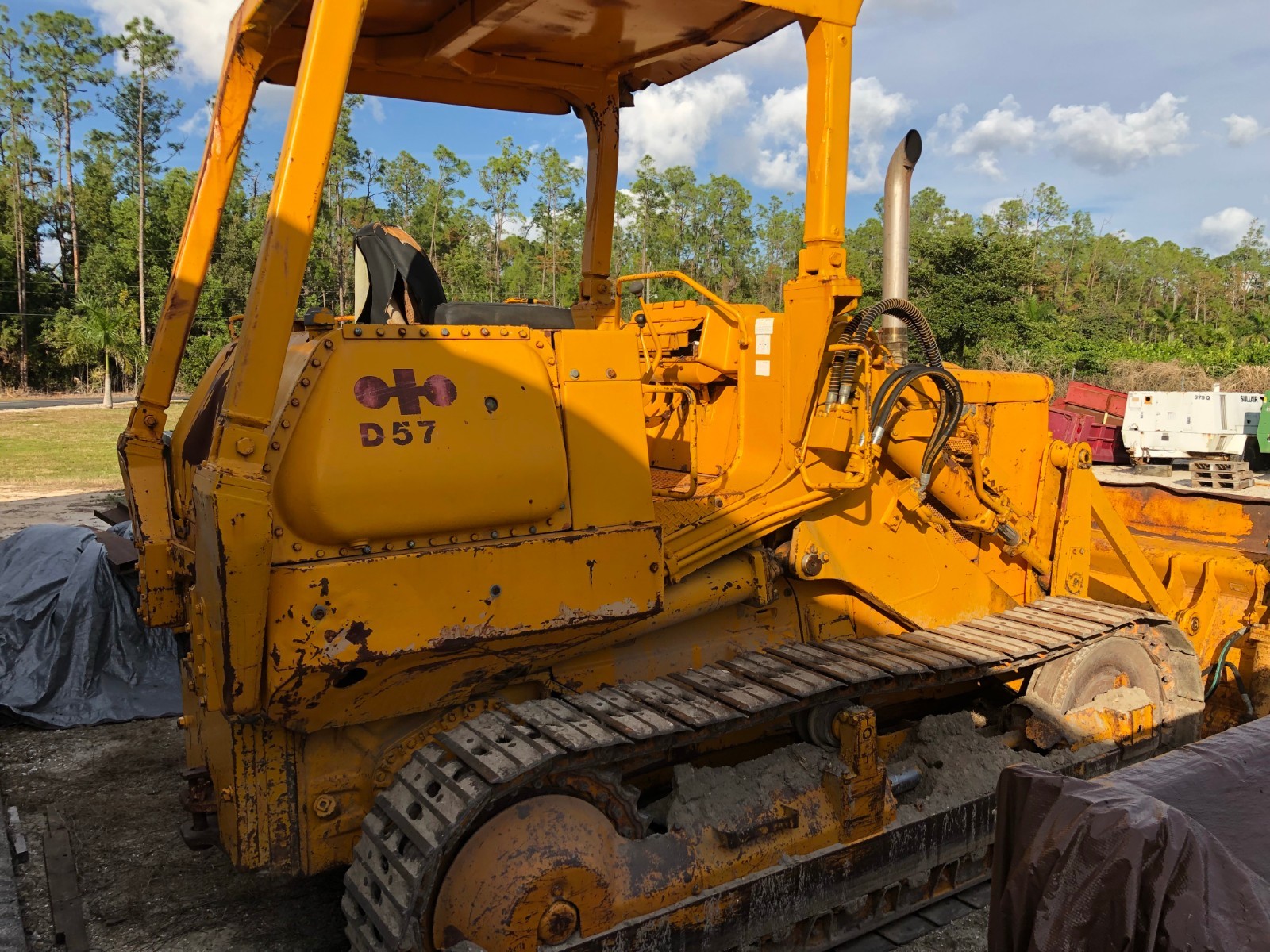 Komatsu crawler loader D57-S1