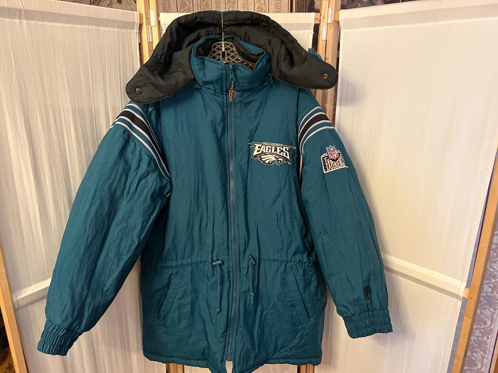 NFL Sz L PHILADELPHIA EAGLES Football Pro Player Reverse Jacket