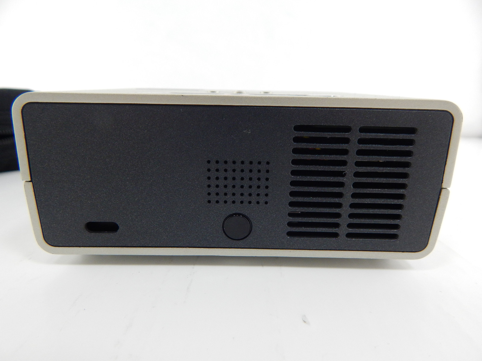 Mitsubishi PK-20 DLP Pocket Projector