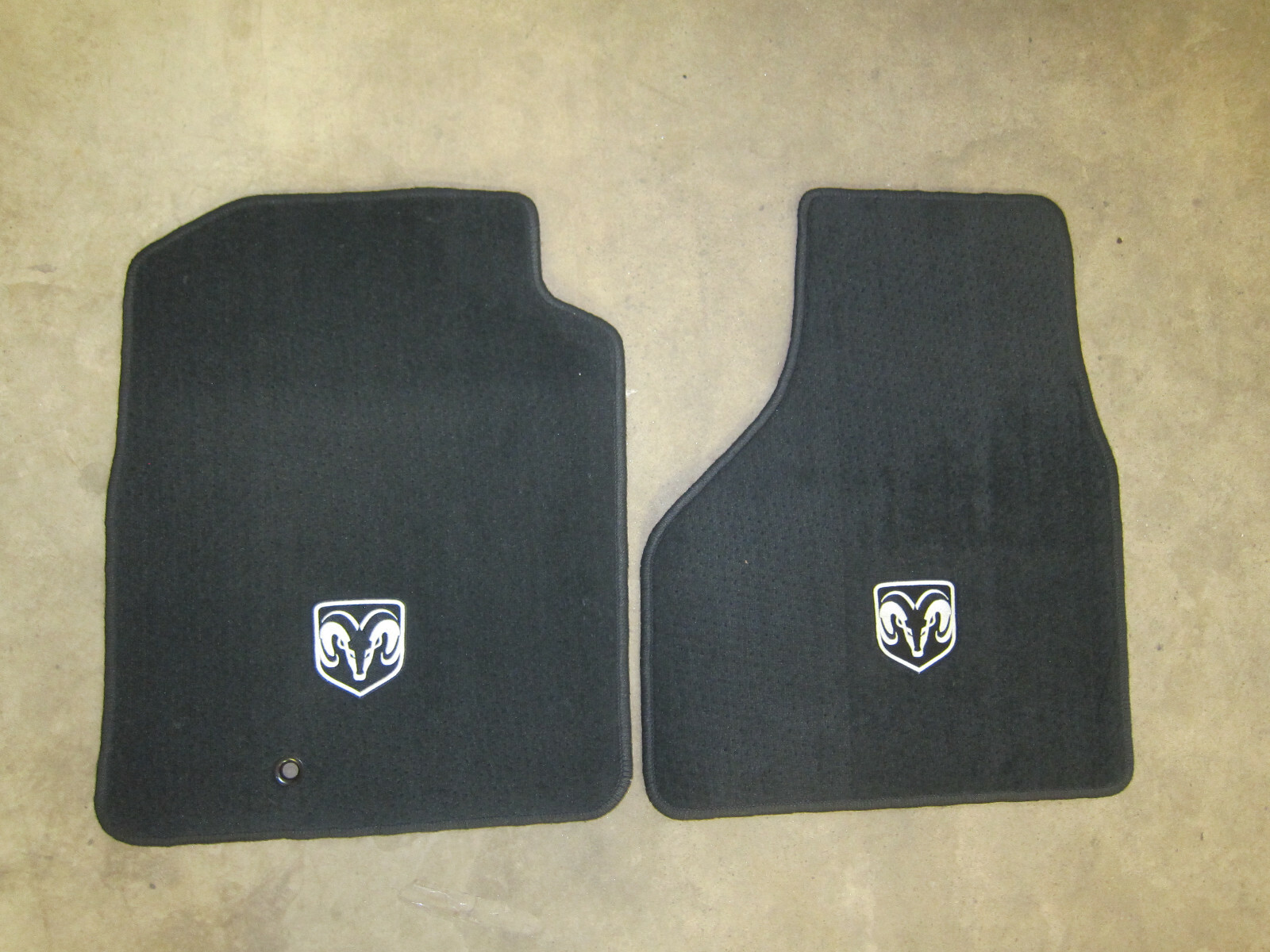 20092012 Dodge Ram 1500 Front/Rear Quad Cab Carpeted Black Floor Mat