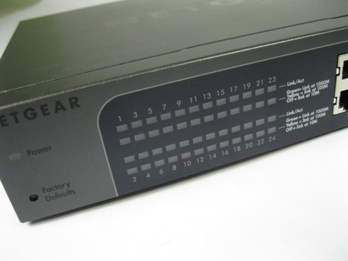 NETGEAR PROSAFE PLUS SWITCH 24-PORT GIGABIT SWITCH JGS524E