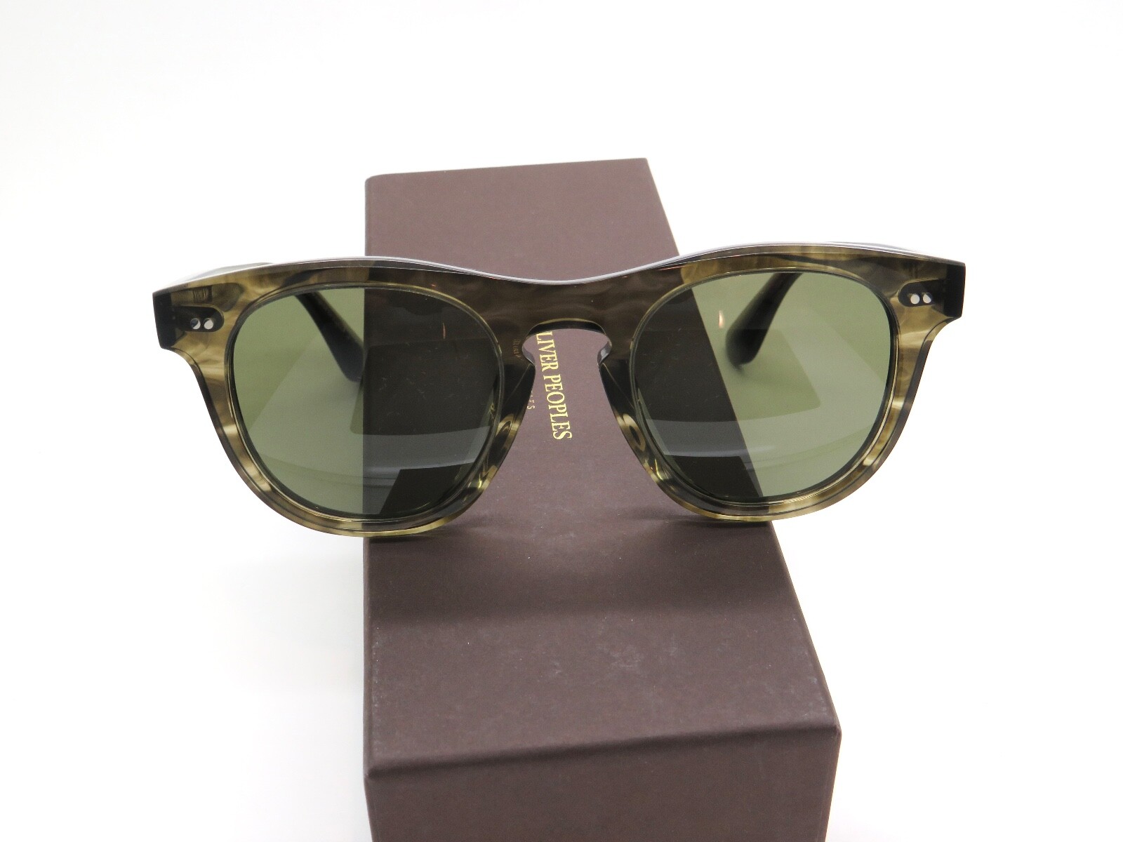 Pre-owned Oliver Peoples Rorke Ov5509su 173552 Soft Olive Gradient/g-15 47mm Sunglasses In Green G-15