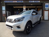 Nissan Navara Tekna 2.3 dCi 190 TT Auto Double Cab 4WD Truckman Roller Top