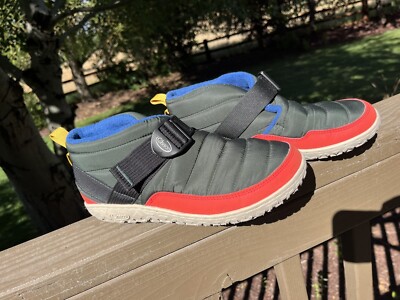 Chaco Ramble Puff Linear Sneakers Slippers Like New Quilted Puffer W s 8.5 Or 8