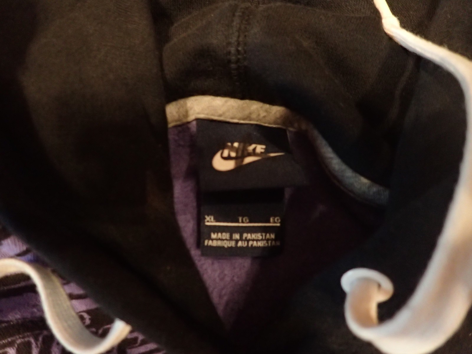 Nike Youth Purple and Black Hoodie Size XL