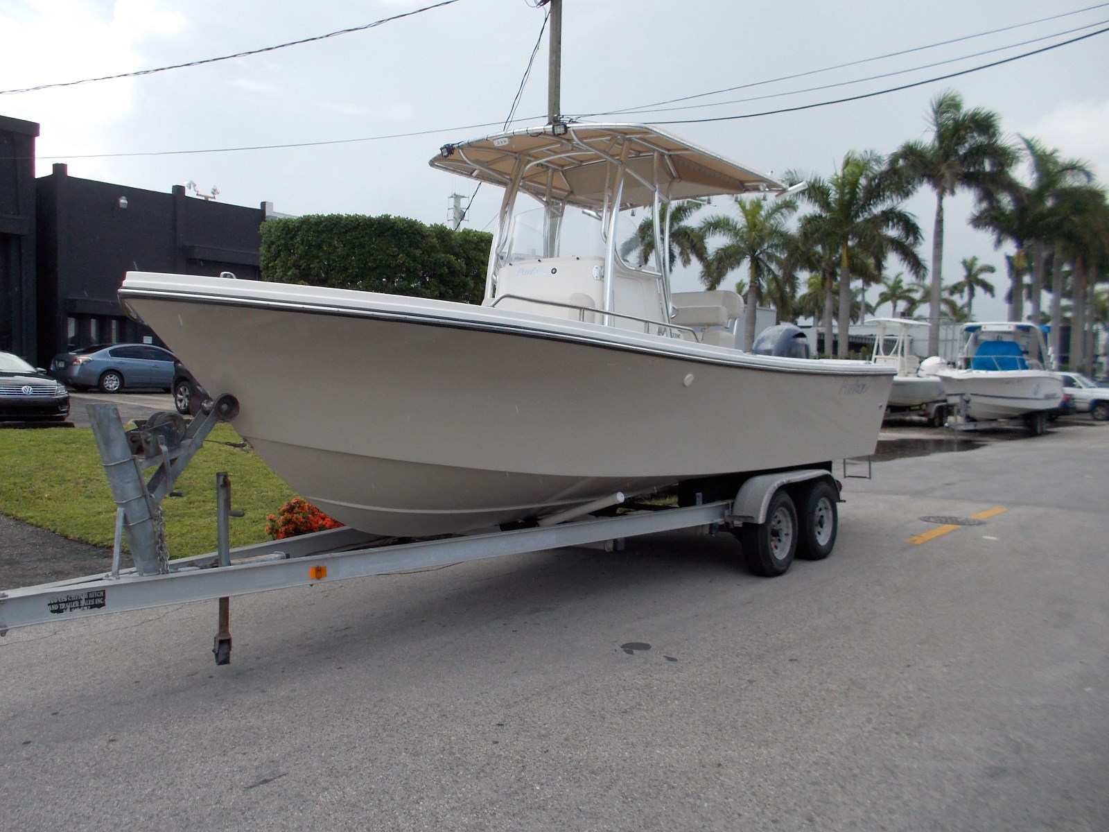 2015 Parker 23SE Loaded with Yamaha 200 4 Stroke and Aluminum Trailer
