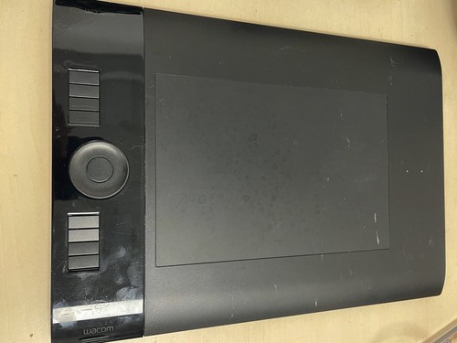 Wacom Intuos4 PTK-540WL Wireless Graphics Tablet Medium (No Pen/Parts)