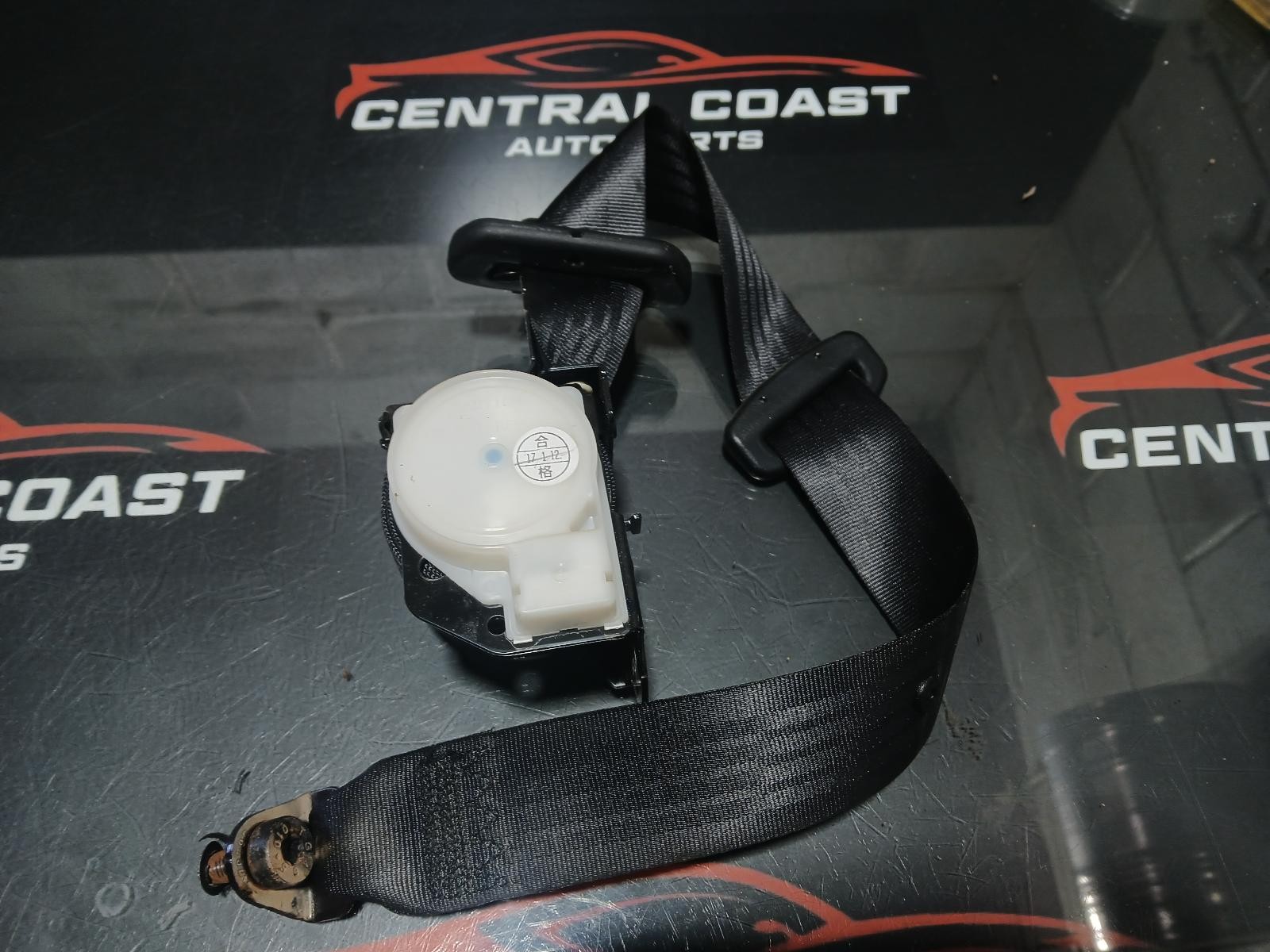 2017 Mazda Bt50 SEAT BELT LH REAR SEAT BELT ONLY EXTRA CAB UP-UR 10/11-06/20 11 1 image 2