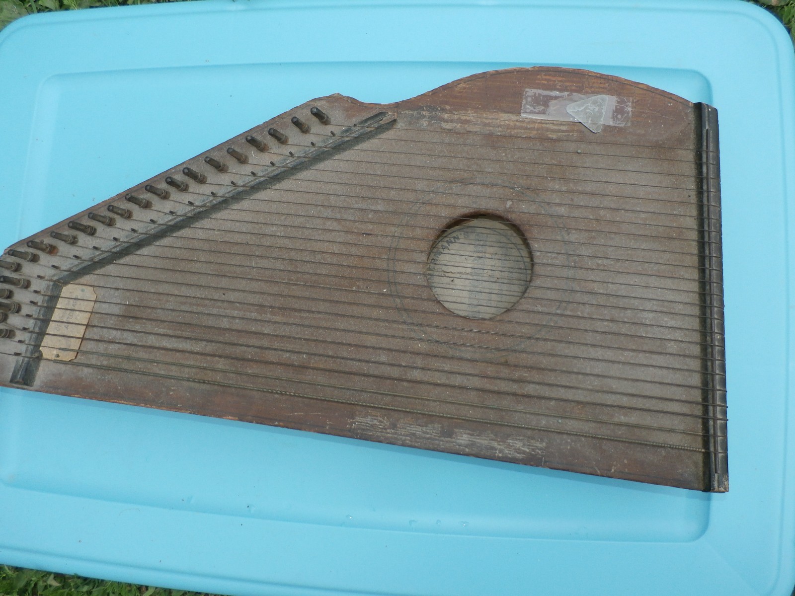 Antique Autoharp C F. Zimmermann's  May 9 52 , 23 cord NAE metal pick 166 years
