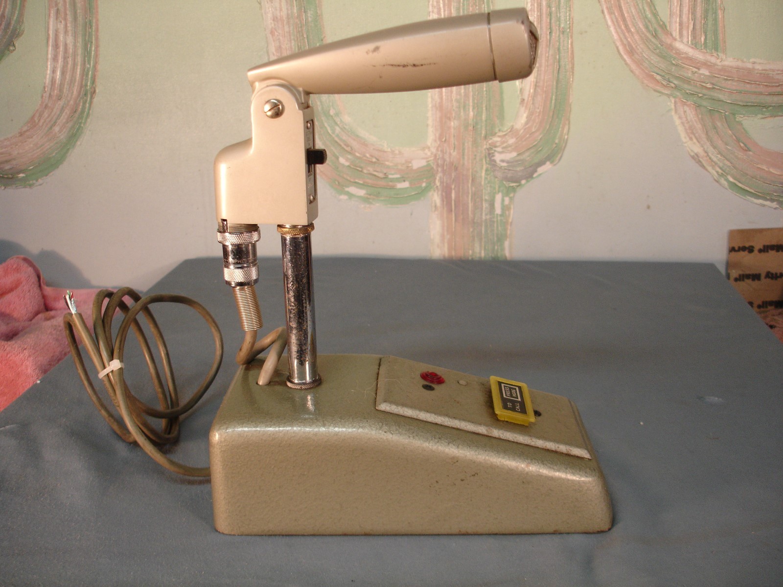 Vintage Executone Microphone EXLL 2573651 Used