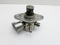 Mercedes W176 A200 12-15 1,6 115KW Kraftstoffpumpe Benzinpumpe Hochdruckpumpe Einspritzpumpe Mercedes W176 A200... Vorschau 2