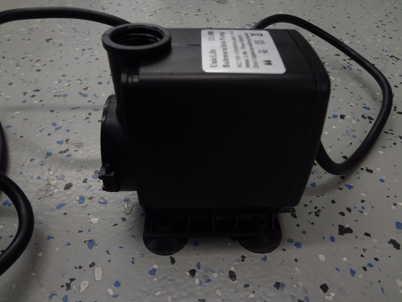 Uniclife UL550 Submersible Pump (B24)
