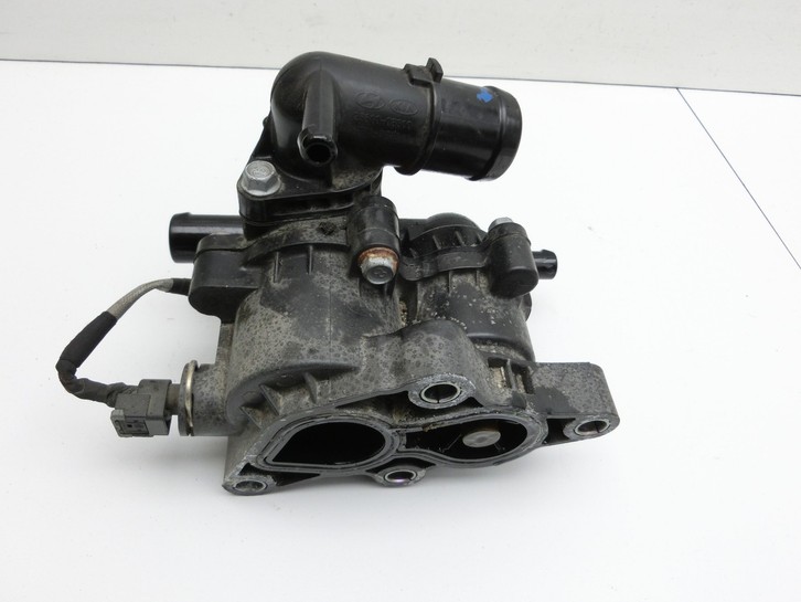 Hyundai I 30 GD 15-17 CRDi 1,6 81KW Thermostat Flansch Gehäuse Klappensteuerung Hyundai I 30 GD 15-17 30.10.2015... Vorschau 3