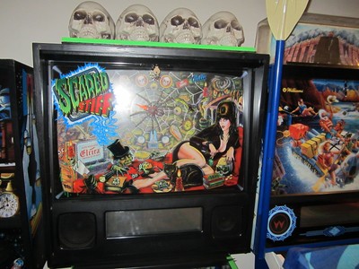 Elvira SCARED STIFF Bally PINBALL MACHINE  - beautiful!