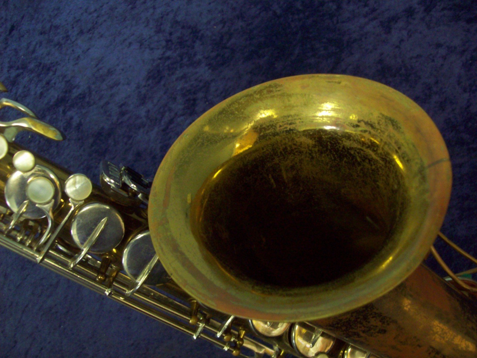 QUALITY! VINTAGE! BUNDY U.S.A. TENOR SAXOPHONE + BUNDY CASE