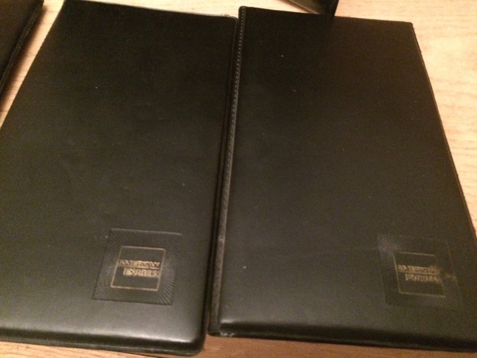 4 Guest Check Credit Card Folder Server Waiter Waitress Bill Receipt