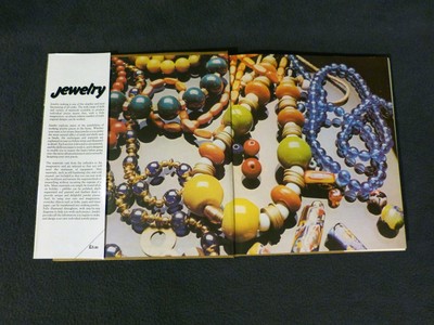 Book, Jewelry,edited by Sue Simmons from Great Britian, NICE, with many pictures