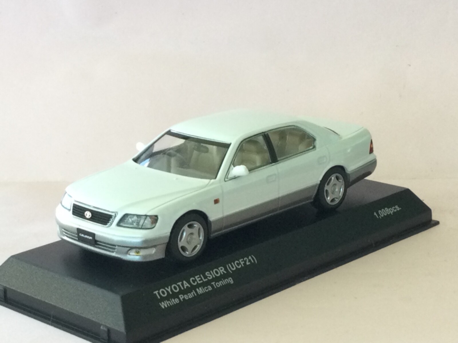 ミニカー 1/43 RAI’S TOYOTA CELSIOR C(UCF21) 1997 警察本部警備部警護課要人警護車両 H7439705 RAI\u0027S 1⁄43 トヨタ TOYOTA CELSIOR C (UCF21) ミニカー1⁄43 トヨタ