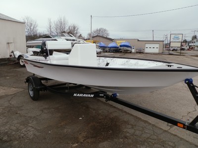 2018 16' center console boat