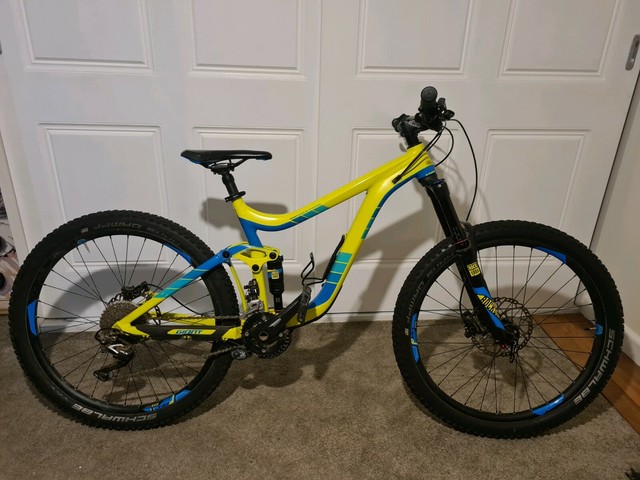2016 giant reign 2 specs