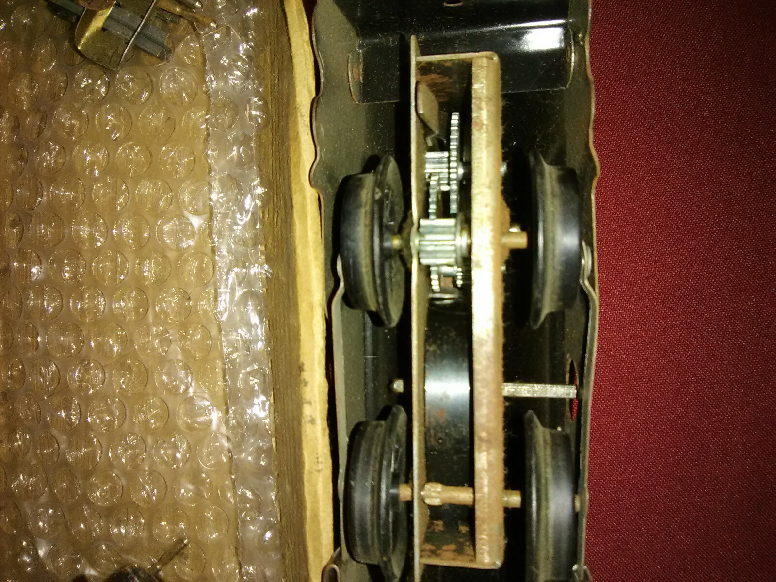 HAFNER WIND UP METAL TOY TRAIN WYNDOTTE #2157 ORIGINAL BOX TRACK RUNS FAST!