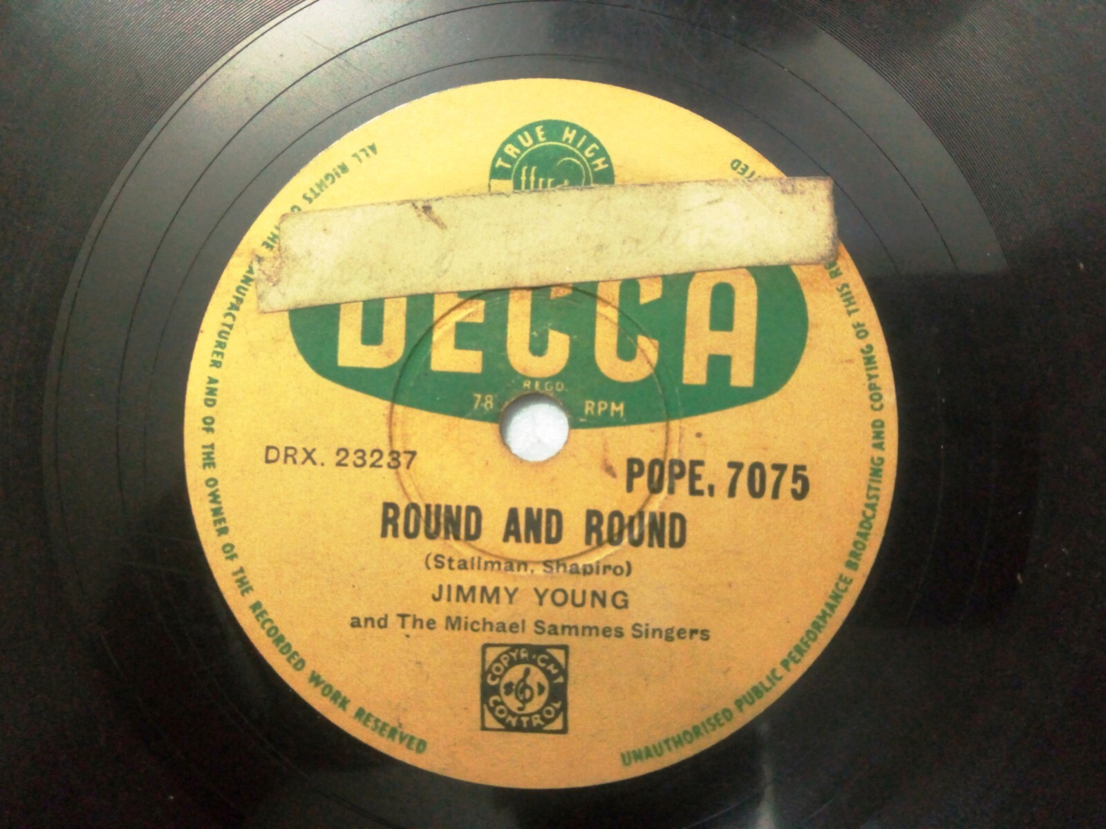 【中古】 Yameen / Never Knows Best Yameen - Never Knows Best - Amazon.com Music