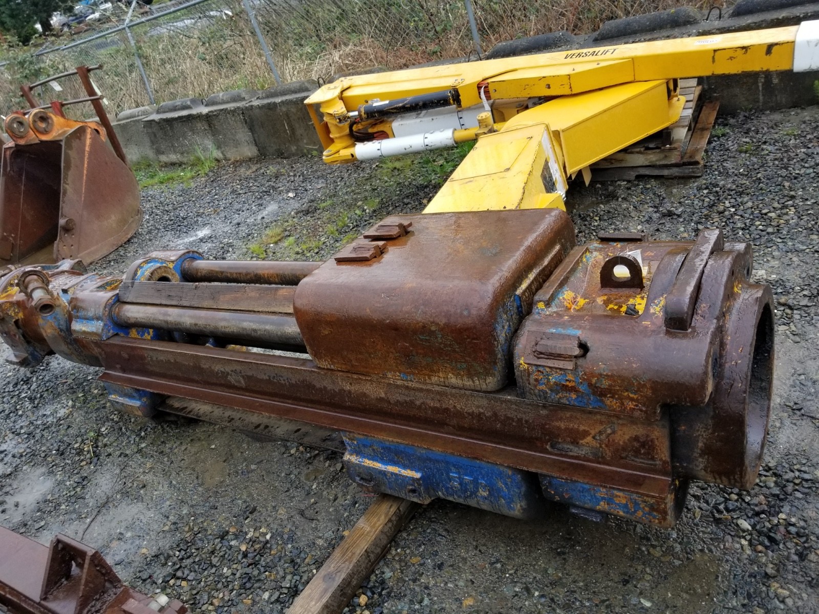 VULCAN SIZE 1 AIR PILE HAMMER, DAMAGED