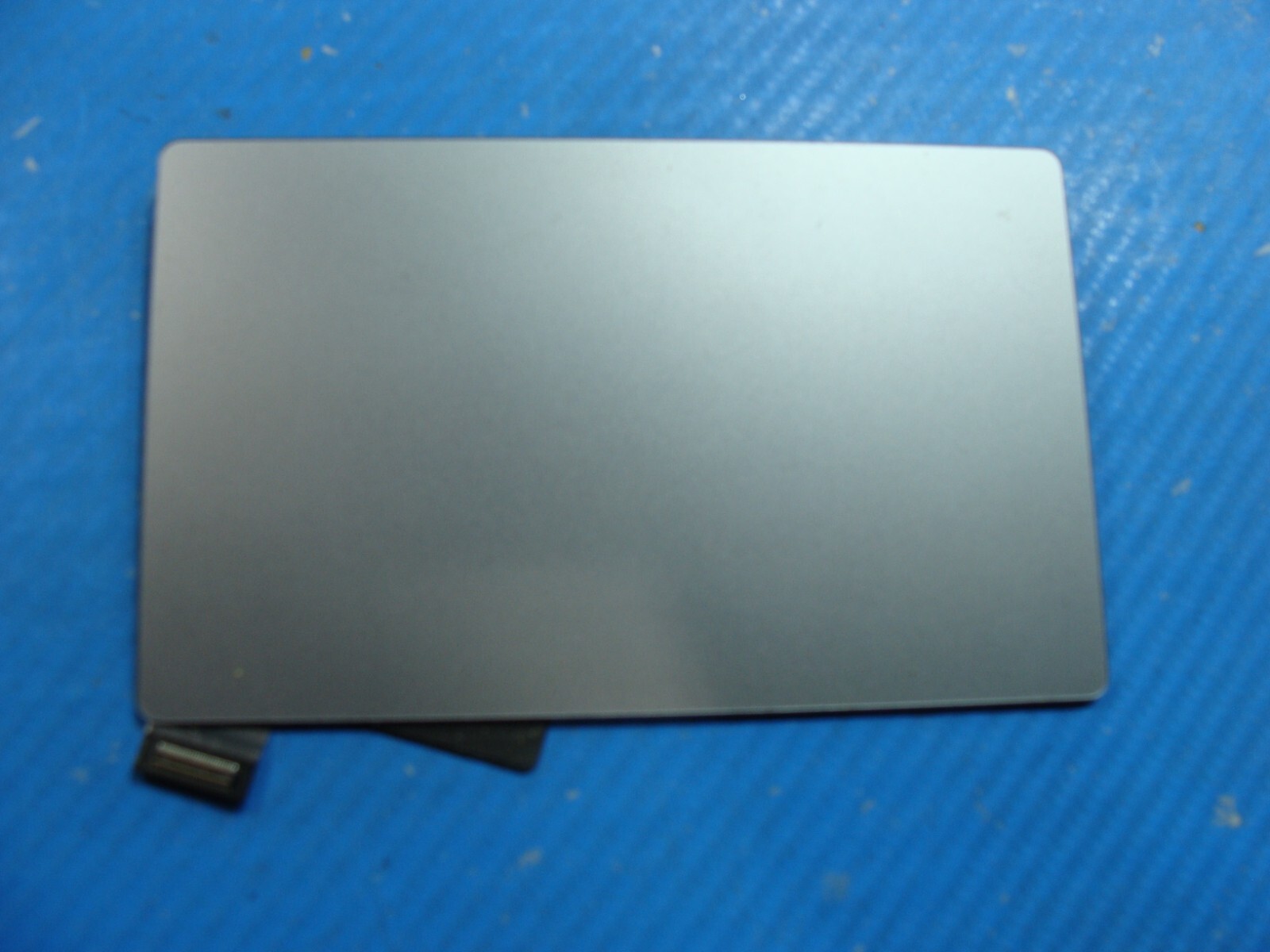MacBook Pro A1989 13" Mid 2019 MV962LL/A TrackPad w/Cable Space Gray