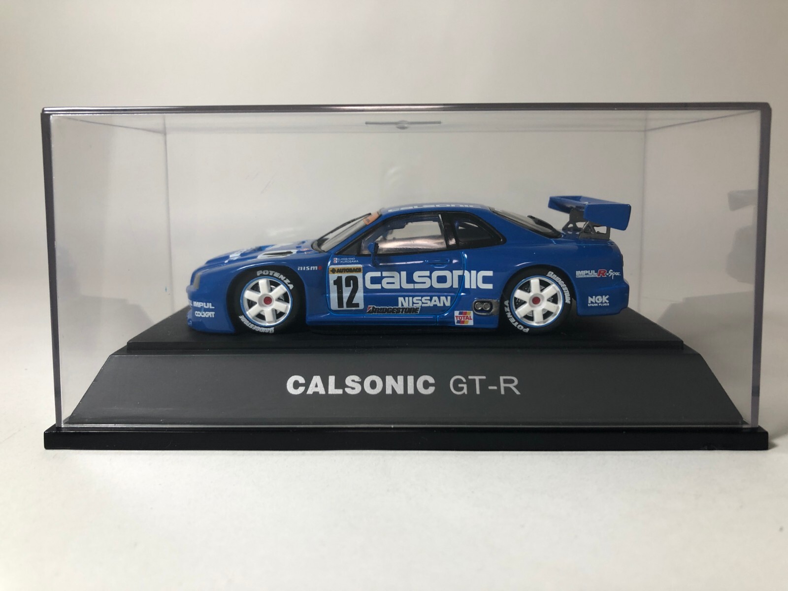 EBBRO 日産 GT-R R35 SUPER GT #12 CALSONIC EBBRO 日産 GT-R R35 SUPER GT #12 CALSONIC EBBRO Nissan GT-R