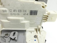 Audi A3 8P QU 10-12 5T Türschloss m. ZV Stellmotor Rechts Hinten Audi A3 8P QU 10-12 31.01.2011 4F0839016 gebraucht Vorschau 5