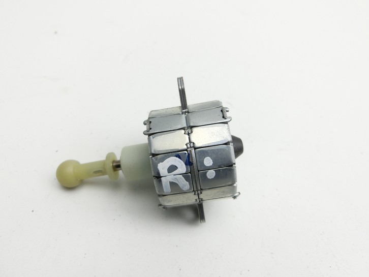 BMW F32 420d 13-17 Stellmotor für Scheinwerfer LWR Rechts BMW F32 420d 13-17 29.04.2014 gebraucht Vorschau 2