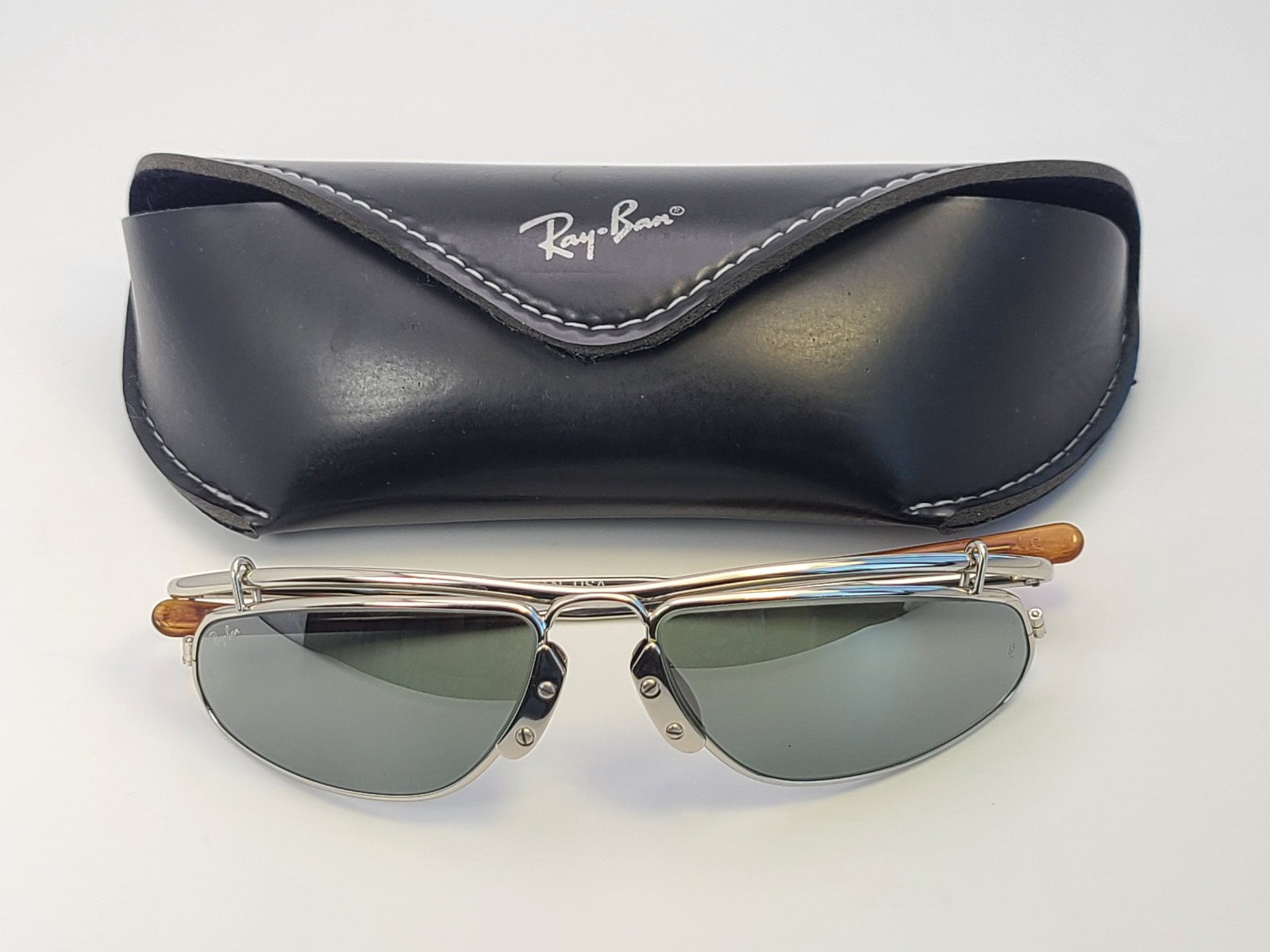 美品希少！ Ray-Ban B&L ヴィンテージ90年代 W2642 ケース付 美品希少！ Ray-Ban B&L ヴィンテージ90年代 W2642 ケース付