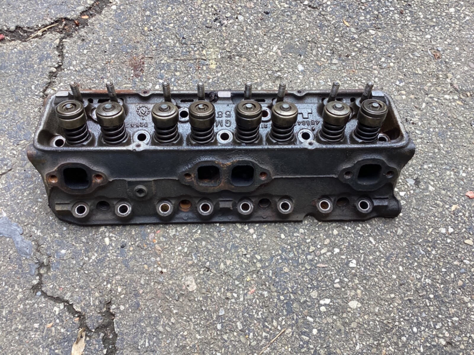 GM Small Block Chevy Chevrolet SBC Cylinder Head 350 400