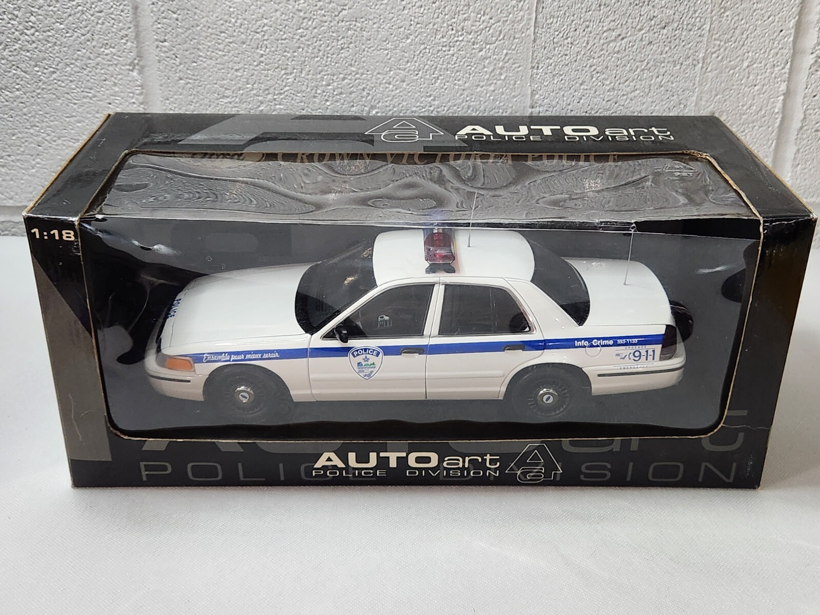Autoart 1/18 CROWN VICTORIA POLICE パトカー Amazon | オート