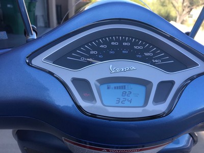 vespa scooter 2015 Primavera 150