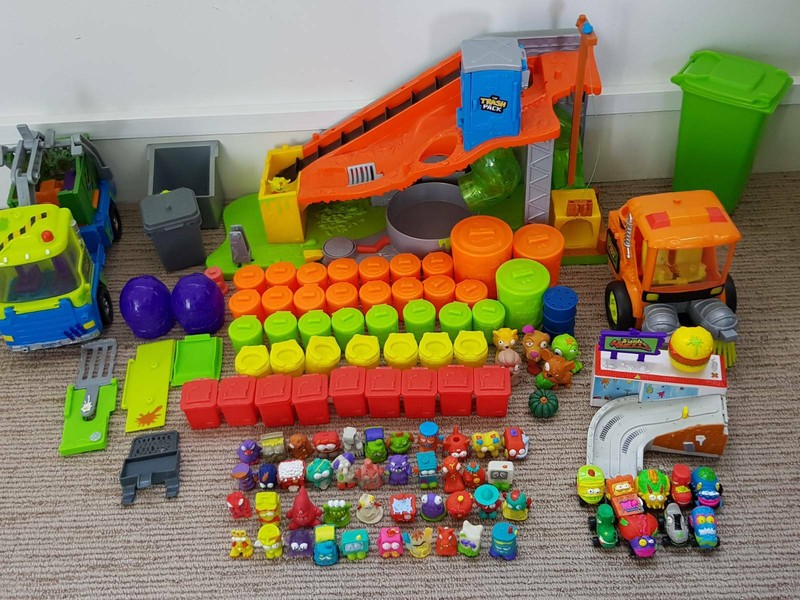 trash pack street sweeper