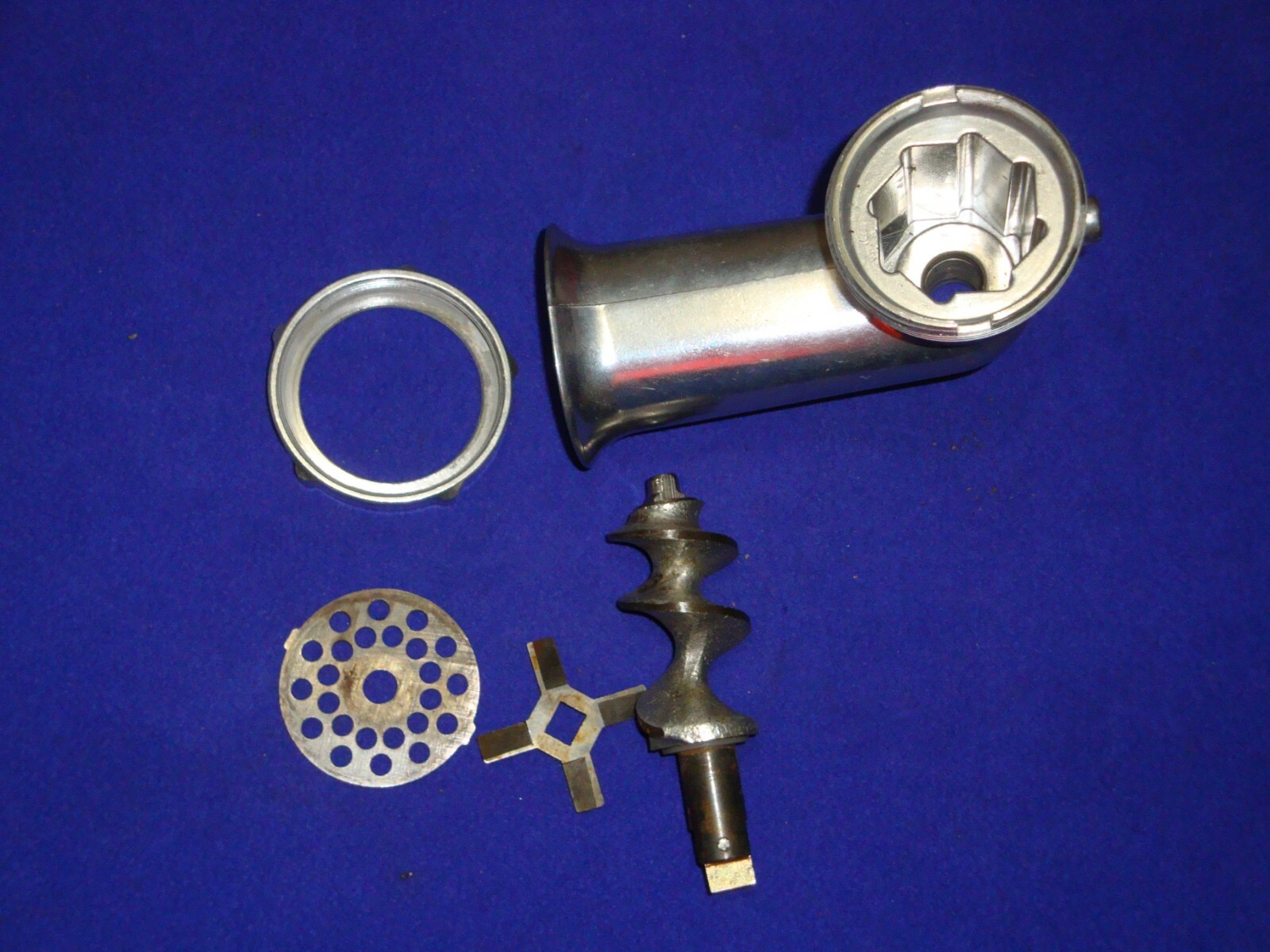 Oster Meat Food Grinder Heavy Duty working Metal aluminum