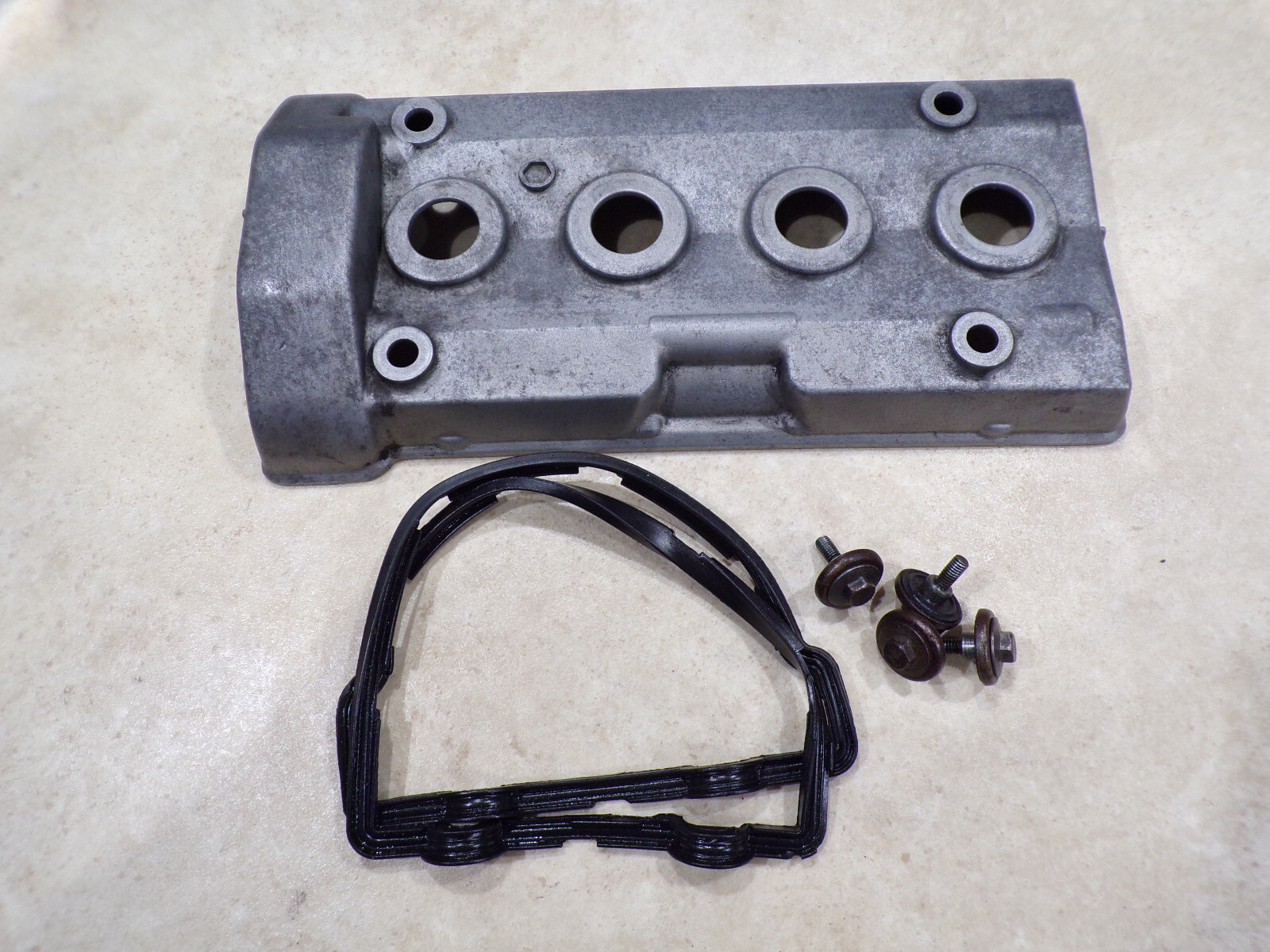 Kawasaki ZXR 400 L cylinder head cover VGC ZXR400 | eBay UK