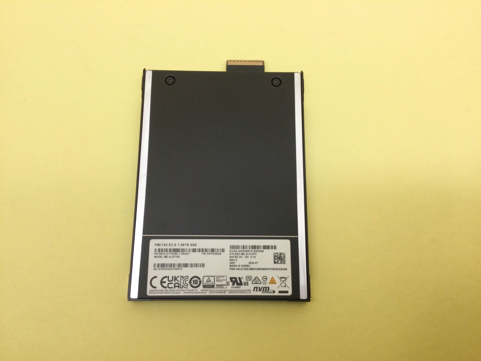 MZ-3LO7T60 SAMSUNG PM1743 7.68TB NVMe PCIe 5.0 E3.S 2.5