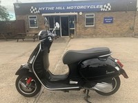 PIAGGIO VESPA GTS300 SUPER ABS HPE