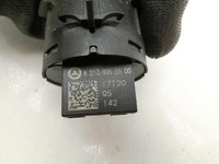 Mercedes S213 E220d 17-21 Schalter Start Stop Engine Mercedes S213 E220d 17-21 30.03.2017 A2139055500 gebraucht Vorschau 2