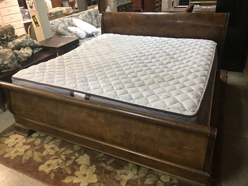 Hernredon Burl-Walnut King Size Bed W/ Pre-owned Stewart & Hamilton Mattress