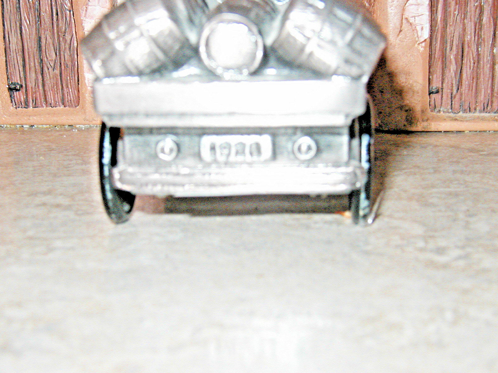 Vintage 1928 Chevrolet Beer Truck Cast Iron Bank by Banthrico approx 6